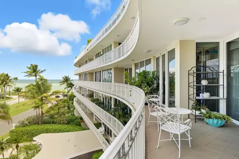 100 Royal Palm Way #F4, Palm Beach, FL 33480