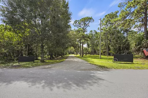 5028 SW Moore St, Palm City, FL 34990