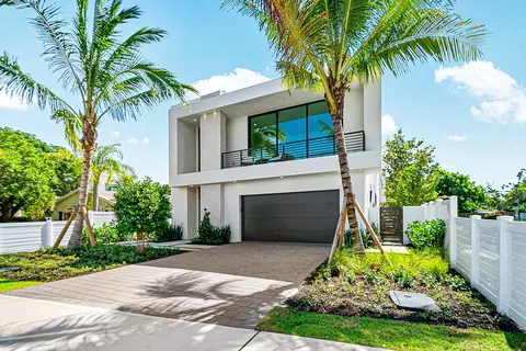 718 Lake Ave N, Delray Beach, FL 33483