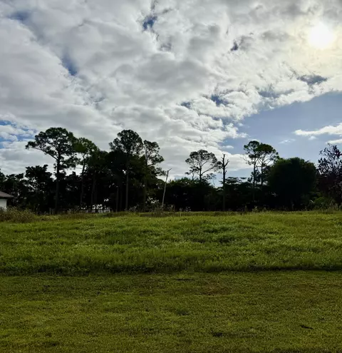 10328 SW Rookery Way, Palm City, FL 34990