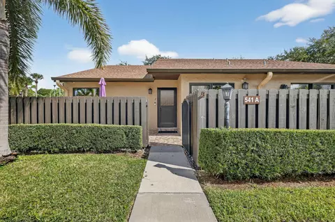 541 Shady Pine Way #A, Greenacres, FL 33415