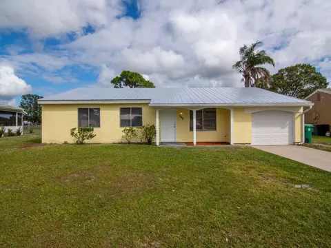 365 SW Belmont Cir, Port Saint Lucie, FL 34953