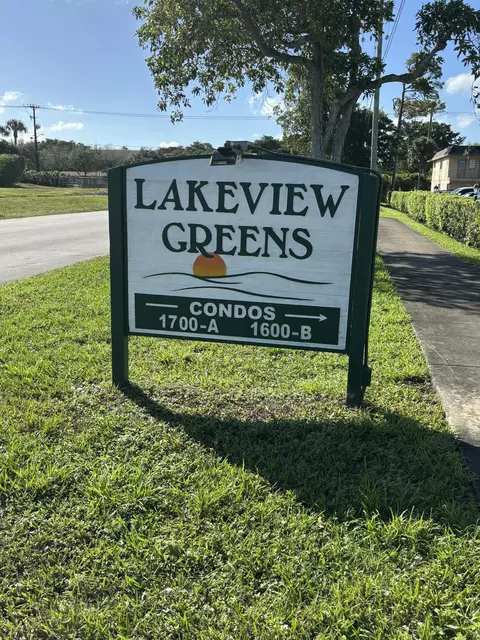 1700 Dover Rd #215-A, Delray Beach, FL 33445