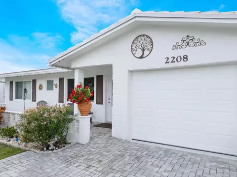 2208 SW 19th Ave, Boynton Beach, FL 33426