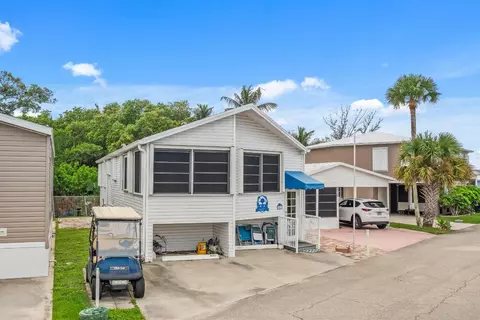 2013 Nettles Blvd, Jensen Beach, FL 34957