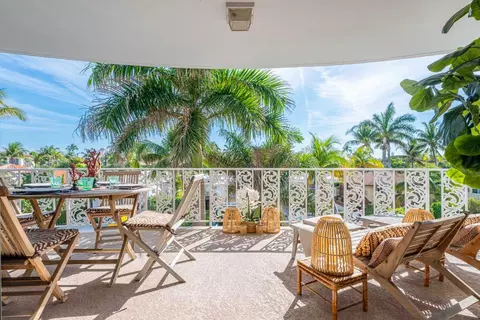 227 Australian Ave #3E, Palm Beach, FL 33480