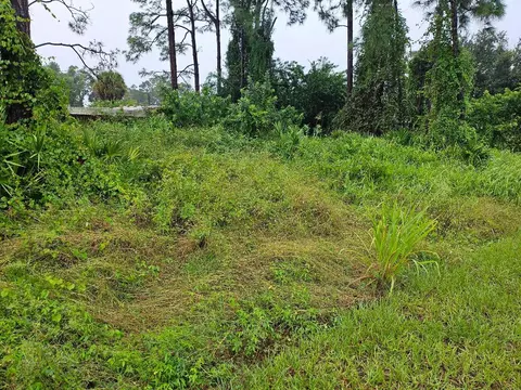 259 Hilliard Rd NW, Palm Bay, FL 32907
