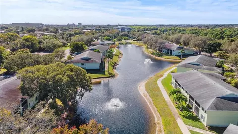 701 Sabal Rdg #F, Palm Beach Gardens, FL 33418