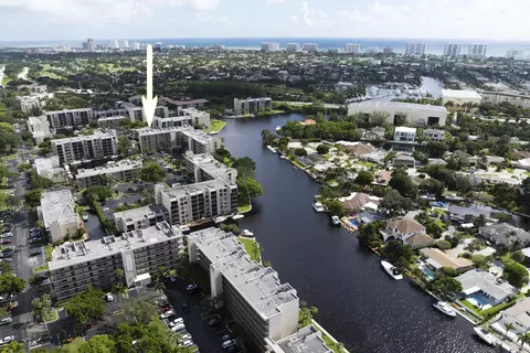 8 Royal Palm Way #2050, Boca Raton, FL 33432