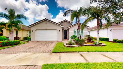 9727 SW Chestwood Ave, Port Saint Lucie, FL 34987