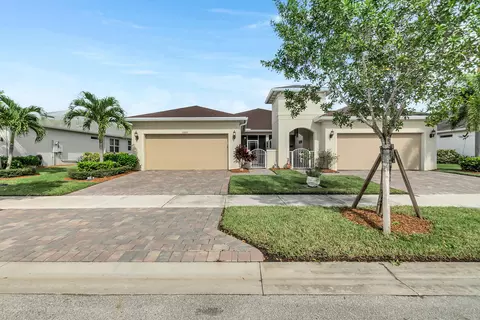 12851 SW Gingerline Dr, Port St Lucie, FL 34987