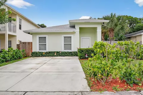 514 18th St, West Palm Beach, FL 33407