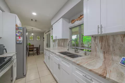 738 NE Lanfair St NE, Port Saint Lucie, FL 34983