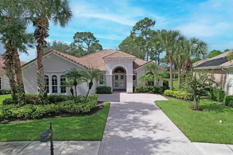 8705 Tompson Point Rd, Port Saint Lucie, FL 34986