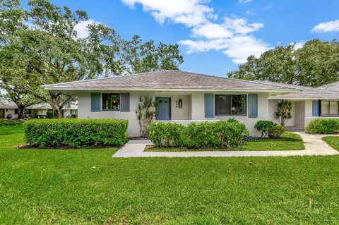 908 Club Dr #908, Palm Beach Gardens, FL 33418