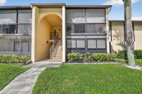 815 Sky Pine Way #B1, Greenacres, FL 33415