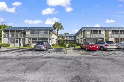 213 Brittany #E, Delray Beach, FL 33446