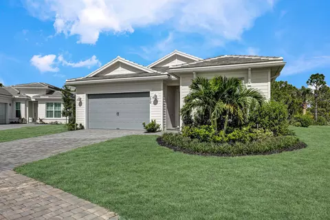 170 SE Palma St, Port Saint Lucie, FL 34984