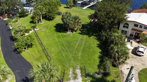 4345 SE Mulford Ln, Stuart, FL 34997 photo 3