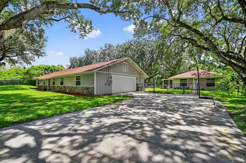 3108 Custer Ave, Lake Worth, FL 33467