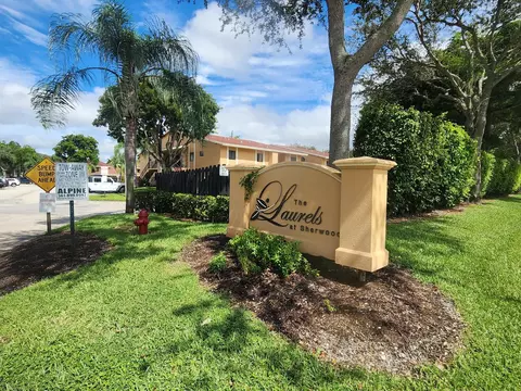 6013 10th Ave N #208, Greenacres, FL 33463