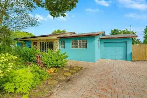 2709 Mores, West Palm Beach, FL 33406