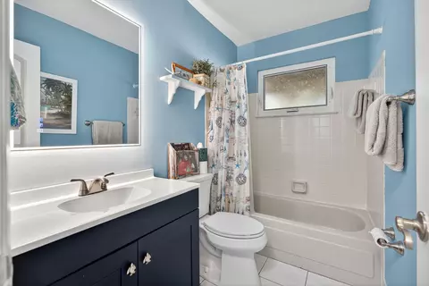 Bath - 5095 SE Manatee Ter, Stuart, FL 34997 photo 2 of 2