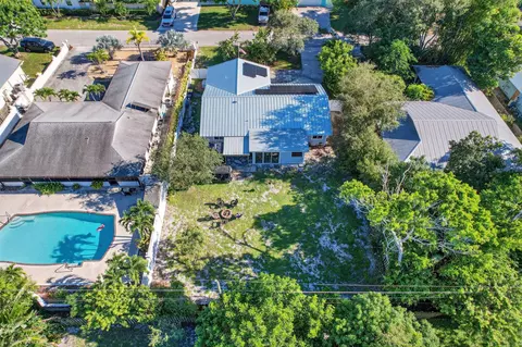 View/Area - 5095 SE Manatee Ter, Stuart, FL 34997 photo 11 of 16
