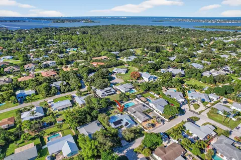 View/Area - 5095 SE Manatee Ter, Stuart, FL 34997 photo 2 of 16