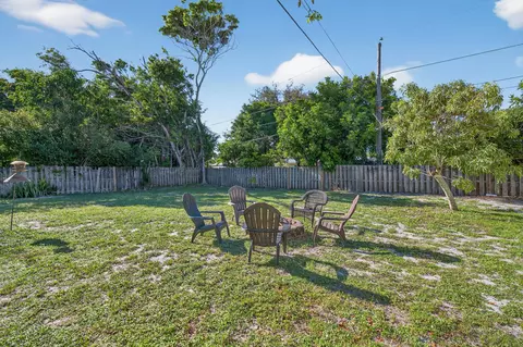 Exterior - 5095 SE Manatee Ter, Stuart, FL 34997 photo 10 of 15