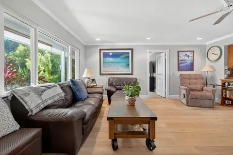 Living - 5095 SE Manatee Ter, Stuart, FL 34997 photo 4 of 4