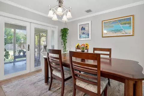Dining - 5095 SE Manatee Ter, Stuart, FL 34997 photo 4 of 4