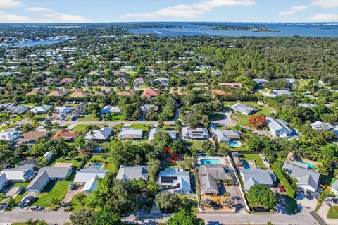 View/Area - 5095 SE Manatee Ter, Stuart, FL 34997 photo 10 of 16