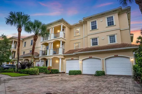 12779 SE Old Cypress Dr, Hobe Sound, FL 33455