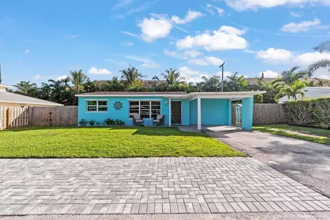 1880 Kathy Ln, North Palm Beach, FL 33408