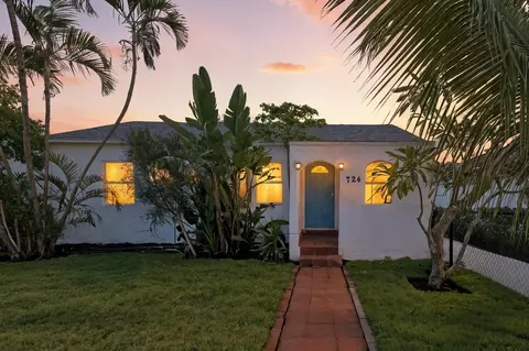 724 Mcintosh St, West Palm Beach, FL 33405