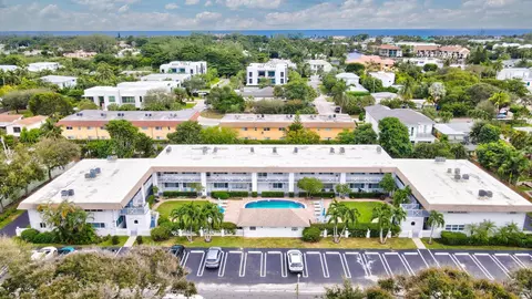 1001 NE 8th Ave #112, Delray Beach, FL 33483