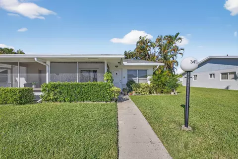 3411 Americo Dr, West Palm Beach, FL 33417