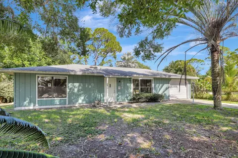 7902 Holopaw Ave, Fort Pierce, FL 34951