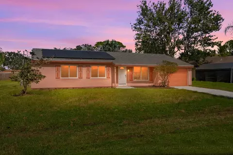 1449 SE Minorca Ave, Port Saint Lucie, FL 34952