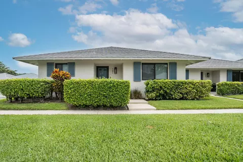 101 Club Dr, Palm Beach Gardens, FL 33418