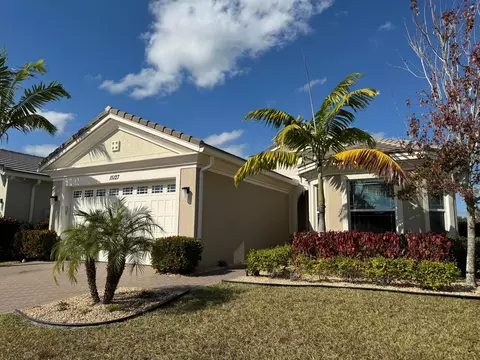 15127 Goldfinch Cir, Westlake, FL 33470