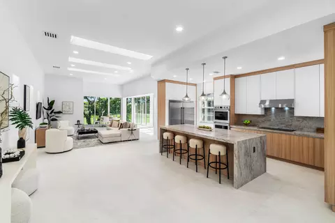 5100 Lake Catalina Dr #D, Boca Raton, FL 33496