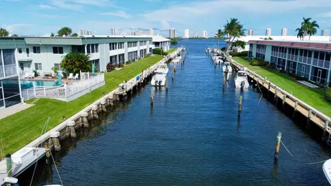 120 Wettaw Ln #210, North Palm Beach, FL 33408