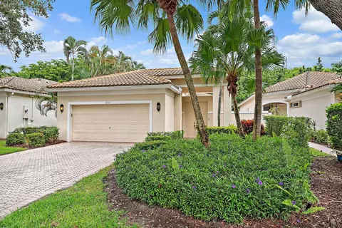 6612 NW 23rd Ter, Boca Raton, FL 33496