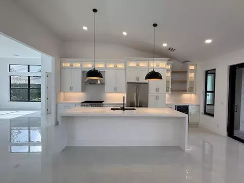 123 Victoria Bay Ct, Palm Beach Gardens, FL 33418