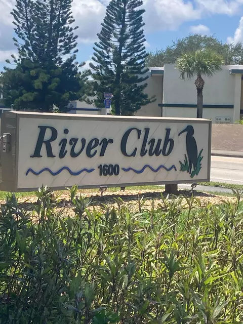 1600 SE Dixie Hwy #13-204, Jensen Beach, FL 34957