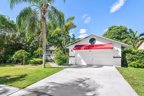 7601 Texas Trl, Boca Raton, FL 33487