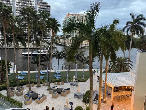 2670 E Sunrise Blvd #318, Fort Lauderdale, FL 33304