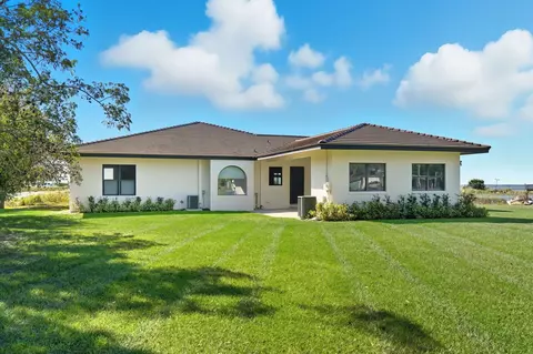553 Thornburg Rd, Babson Park, FL 33827